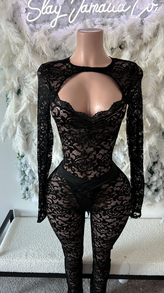 A little extra lace pants set